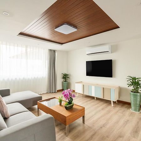 Mila Hotel Катманду Екстер'єр фото
