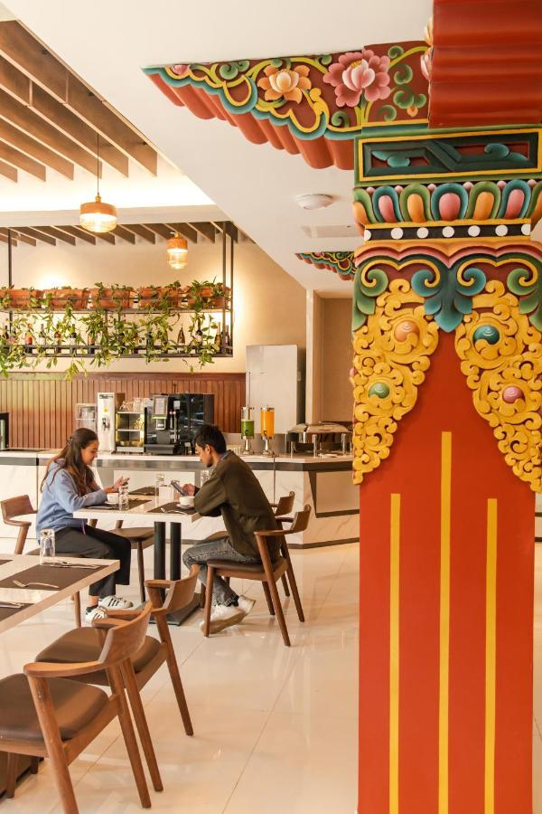 Mila Hotel Катманду Екстер'єр фото