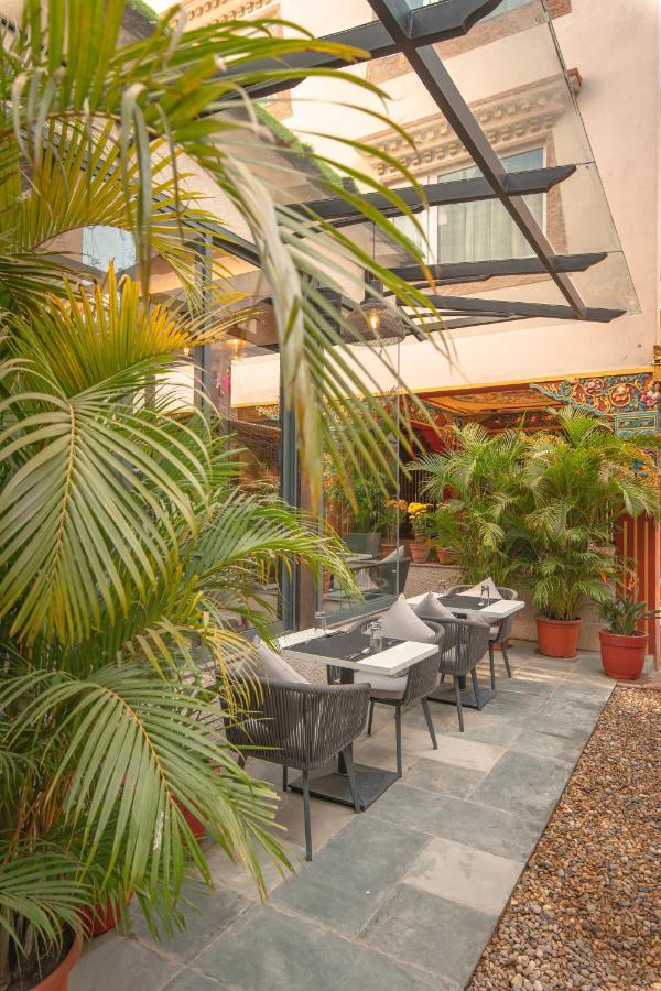 Mila Hotel Катманду Екстер'єр фото