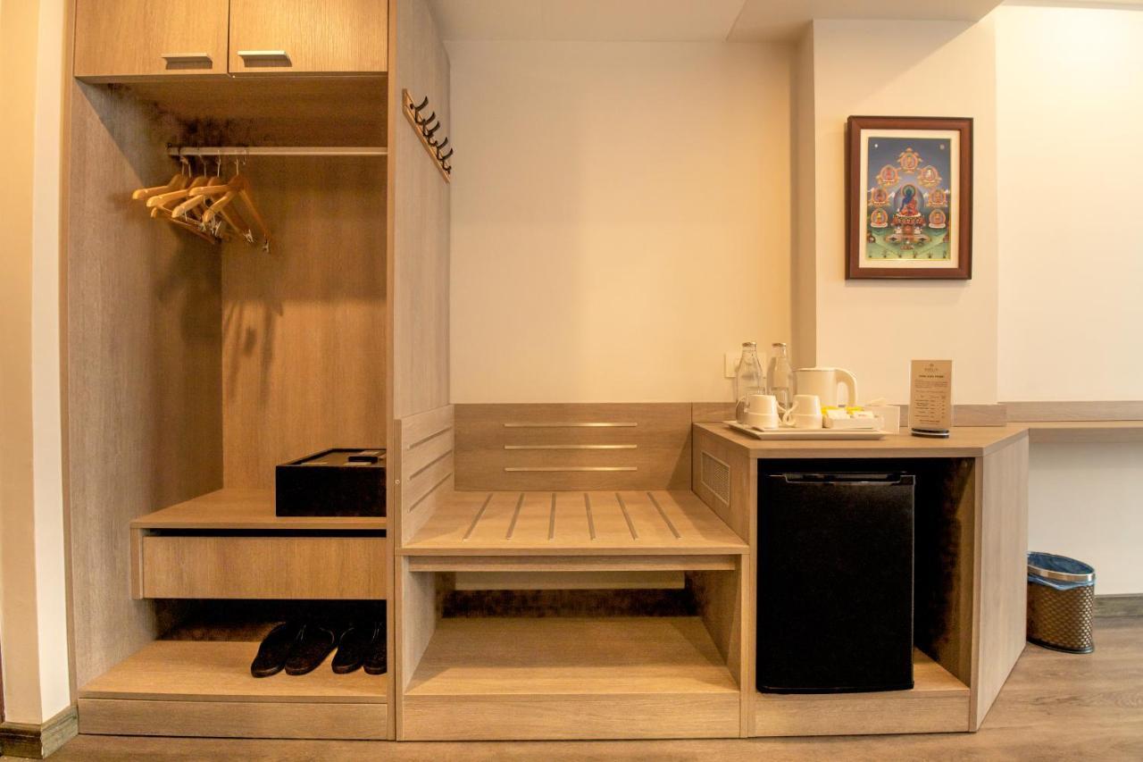 Mila Hotel Катманду Екстер'єр фото